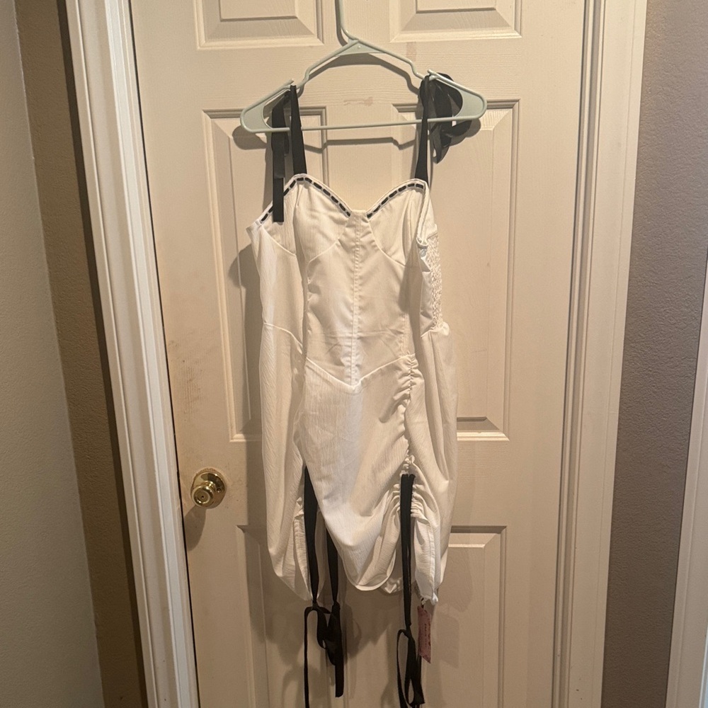 SHEIN White and Black Dress